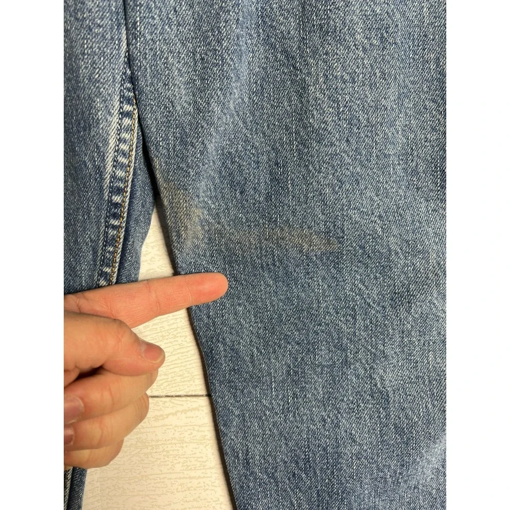 Levi's Vintage 560 40x30 Measures 38x29 Loose Tapered Y2K Made in Mexico Jeans
